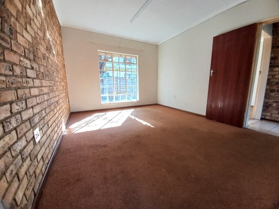 3 Bedroom Property for Sale in Bult South North West